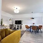 Haus Am * Grossraeschen
